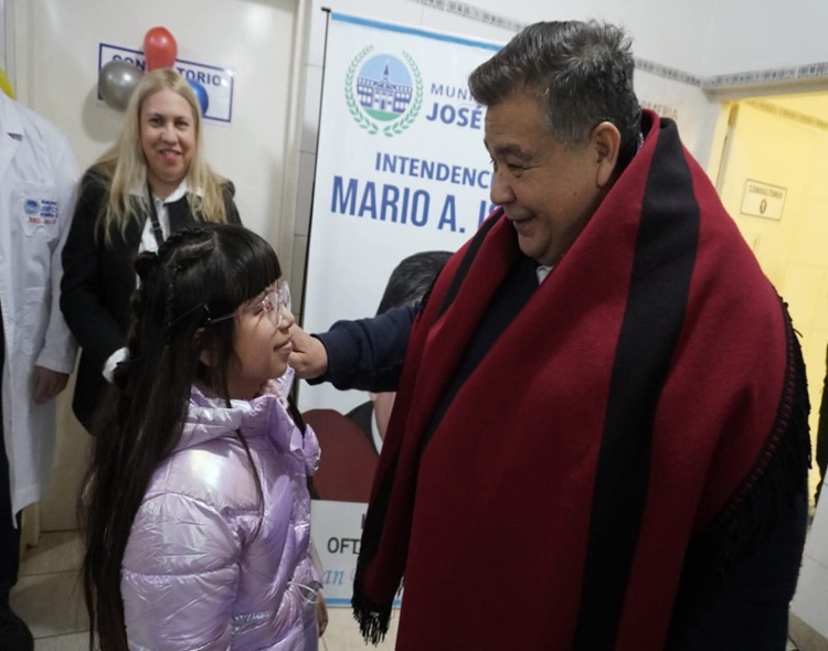 EL INTENDENTE ISHII FORTALECE LA SALUD VISUAL: MÁS DE 5 MIL LENTES ENTREGADOS EN JOSÉ C. PAZ